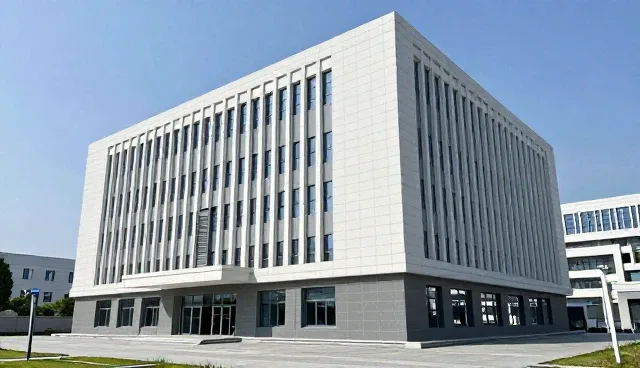 如何通过温度变化把握礼品采购的市场热销商品？